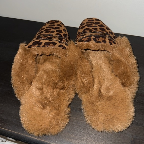 NEW cheetah furry mule slide on loafers - Picture 3 of 5